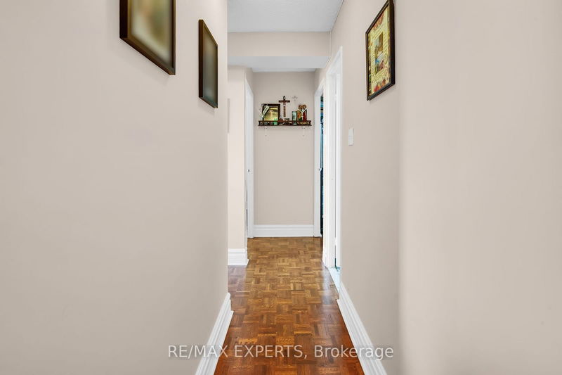  512 - 541 Blackthorn Ave  Toronto, M6M 5A6 | Image 13