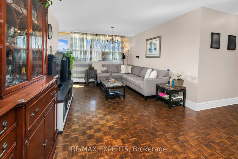  512 - 541 Blackthorn Ave  Toronto, M6M 5A6 | Image 3