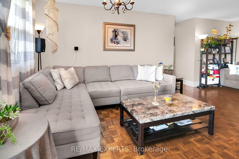  512 - 541 Blackthorn Ave  Toronto, M6M 5A6 | Image 8