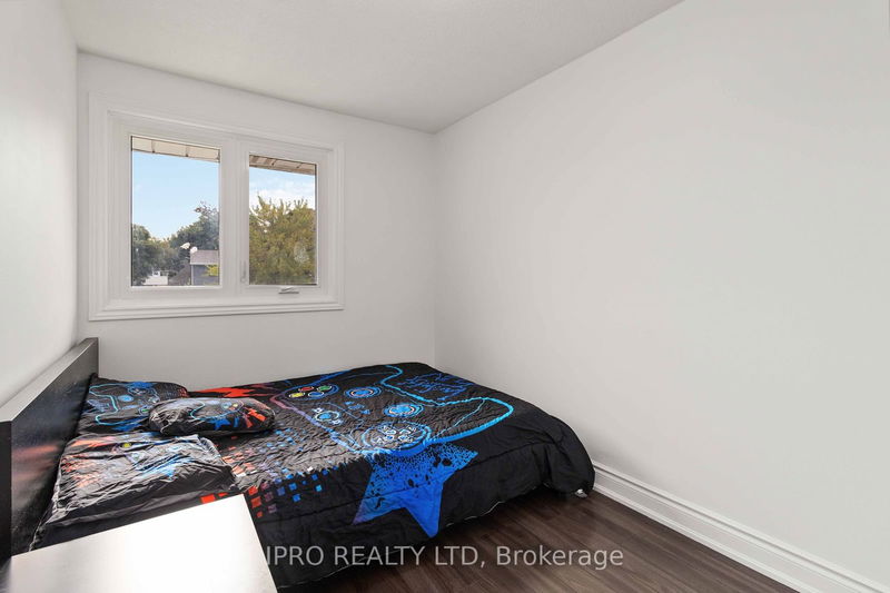 30 Grand Valley Dr W Brampton, L6S 2L1 | Image 15