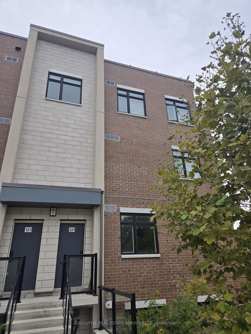 home for lease on 221-1070 Douglas McCurdy Comm