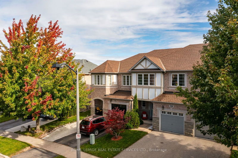 2130 Emily Circ  Oakville, L6M 0E6 | Image 1