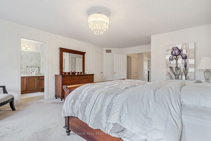 2130 Emily Circ  Oakville, L6M 0E6 | Image 22