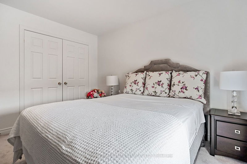 2130 Emily Circ  Oakville, L6M 0E6 | Image 29