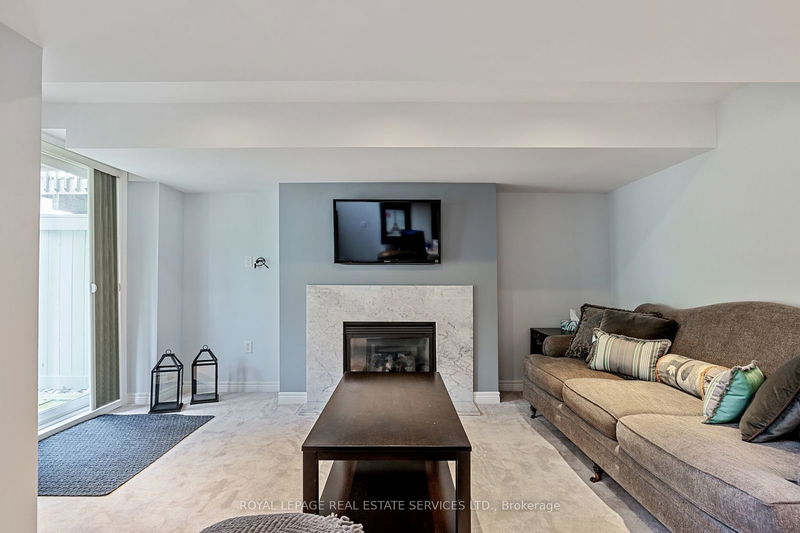 2130 Emily Circ  Oakville, L6M 0E6 | Image 35