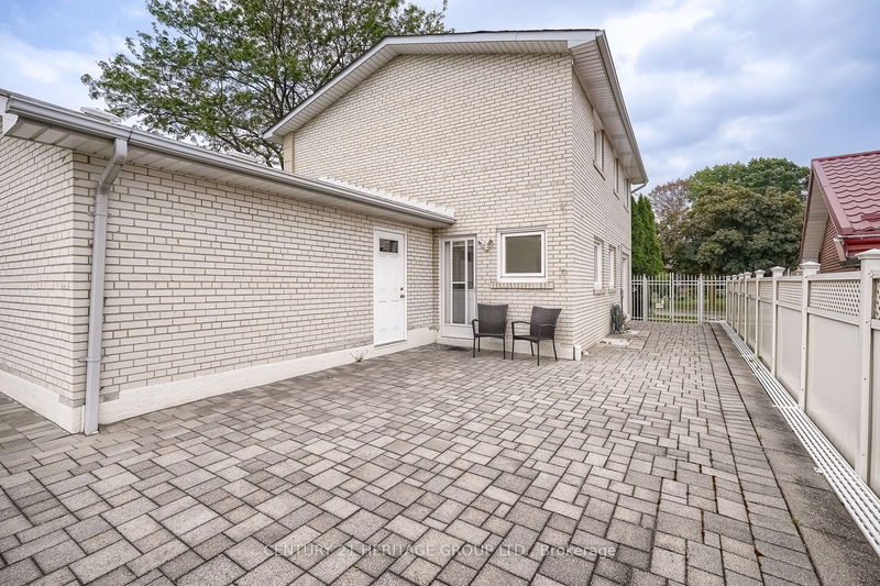 91 Fulwell Cres  Toronto, M3J 1Y4 | Image 37