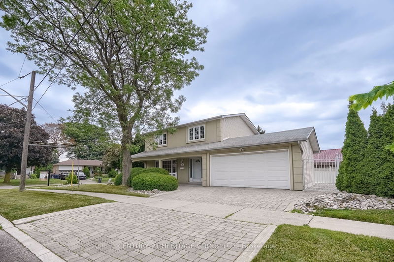 91 Fulwell Cres  Toronto, M3J 1Y4 | Image 6