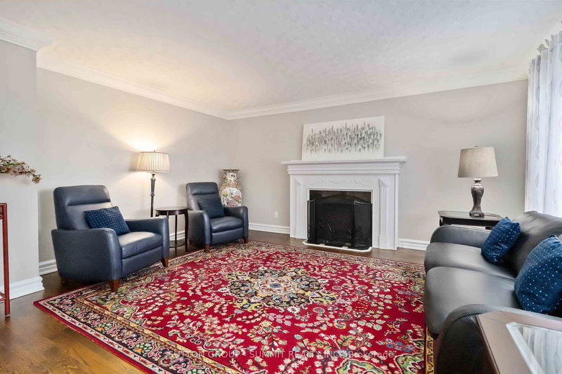 1195 Crestdale Rd  Mississauga, L5H 1X6 | Image 5