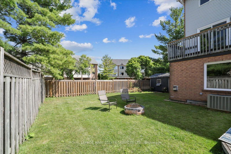 2320 Strawfield Crt  Oakville, L6H 6C2 | Image 38