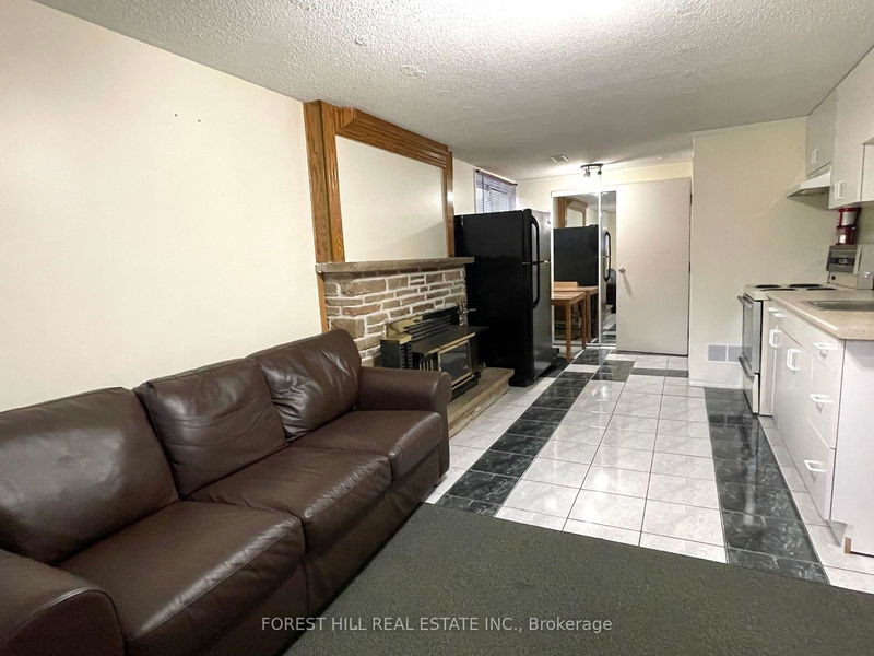 3231 Trisha Downs   Mississauga, L5A 2A6 | Image 11