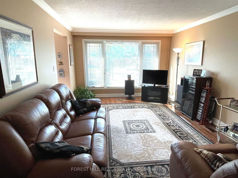 3231 Trisha Downs   Mississauga, L5A 2A6 | Image 5