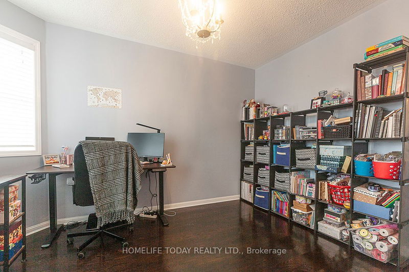 1137 Barr Cres  Milton, L9T 6X8 | Image 25