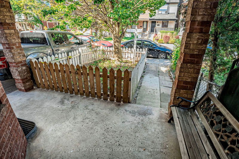 57 Shanly St  Toronto, M6H 1S4 | Image 3