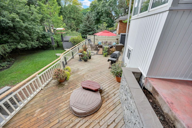 80 Townsend Ave  Burlington, L7T 1Y7 | Image 30