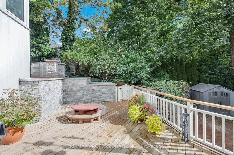 80 Townsend Ave  Burlington, L7T 1Y7 | Image 35