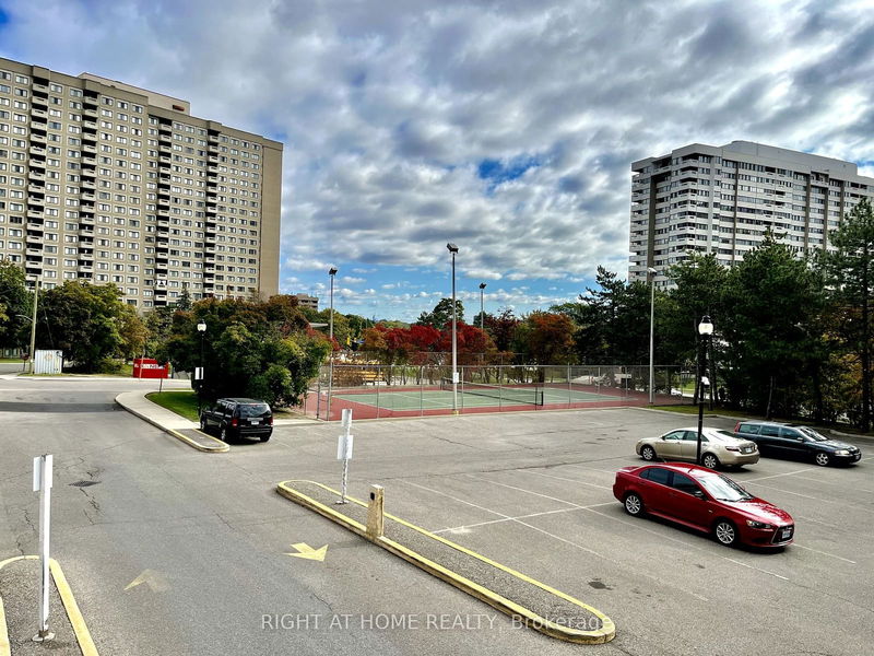  1705 - 3590 Kaneff Cres  Mississauga, L5A 3X3 | Image 27