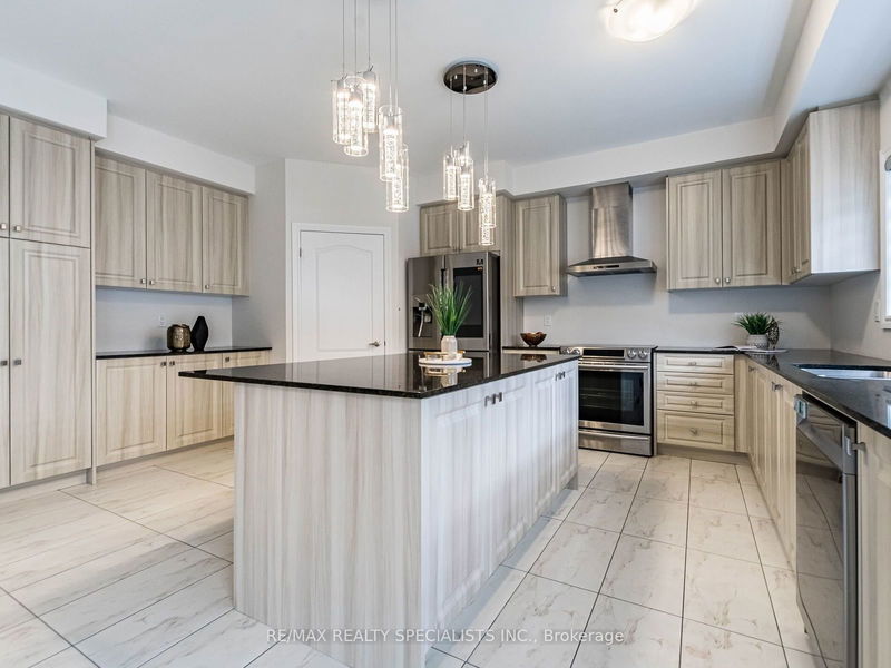 87 Dolobram Tr  Brampton, L7A 4Y4 | Image 10