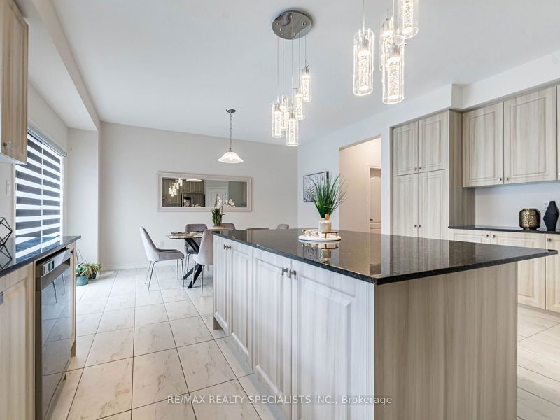 87 Dolobram Tr  Brampton, L7A 4Y4 | Image 12