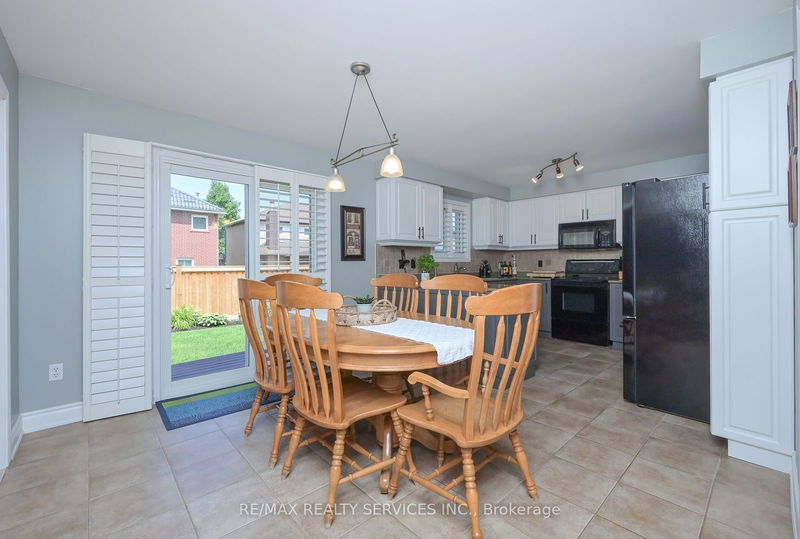 10 Livingston Dr  Caledon, L7C 1A7 | Image 14