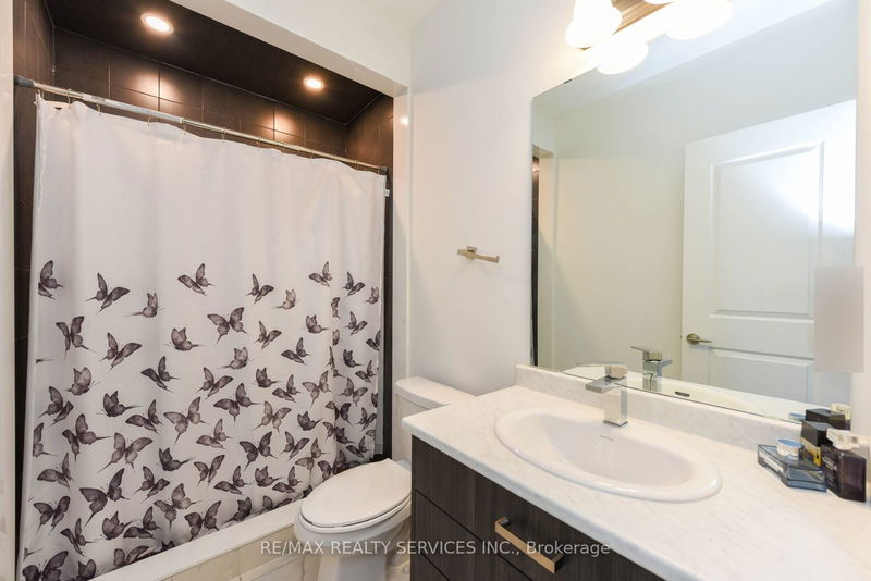 27 Goodview Dr  Brampton, L6R 4C3 | Image 26