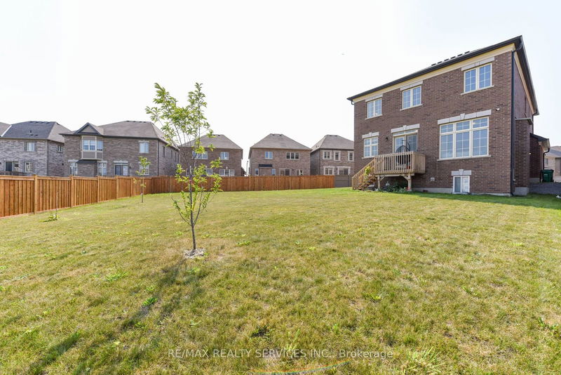 27 Goodview Dr  Brampton, L6R 4C3 | Image 37