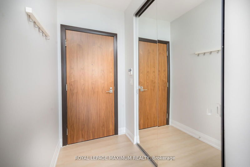  2310 - 36 Park Lawn Rd  Toronto, M8V 0E5 | Image 6