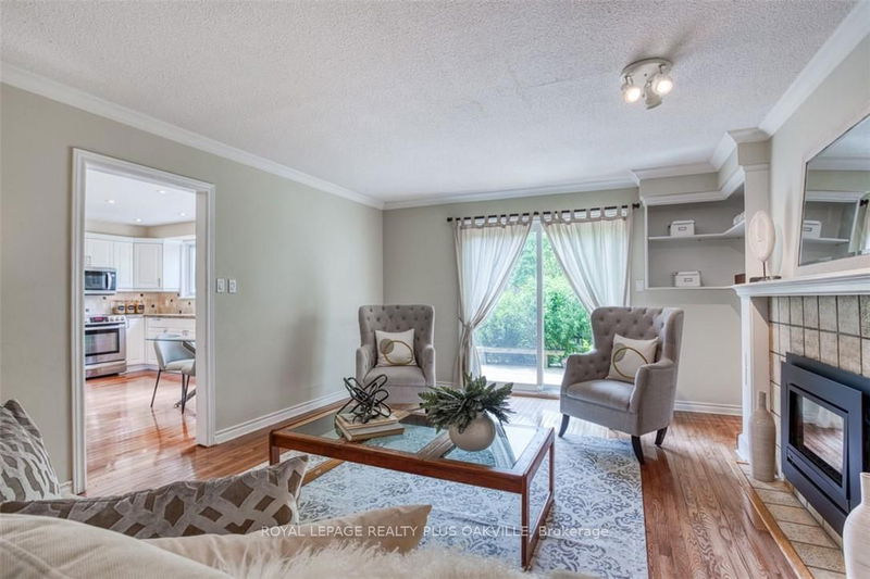 234 Spring Garden Rd  Oakville, L6L 5H4 | Image 18