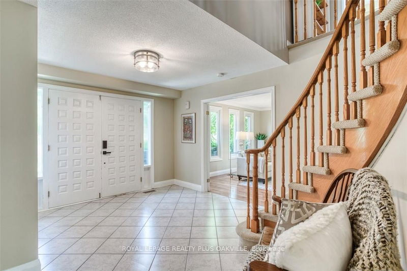 234 Spring Garden Rd  Oakville, L6L 5H4 | Image 6