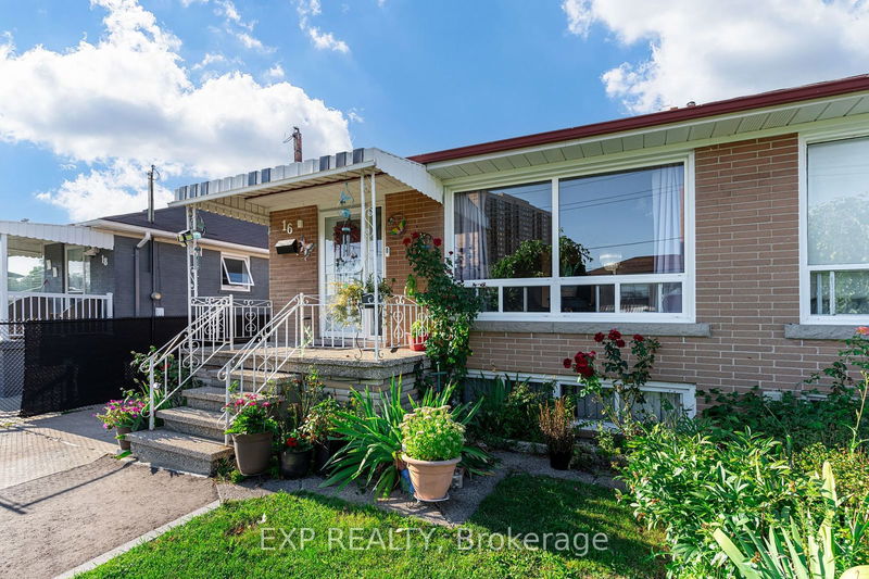 16 Heavitree Dr  Toronto, M3L 1K6 | Image 37