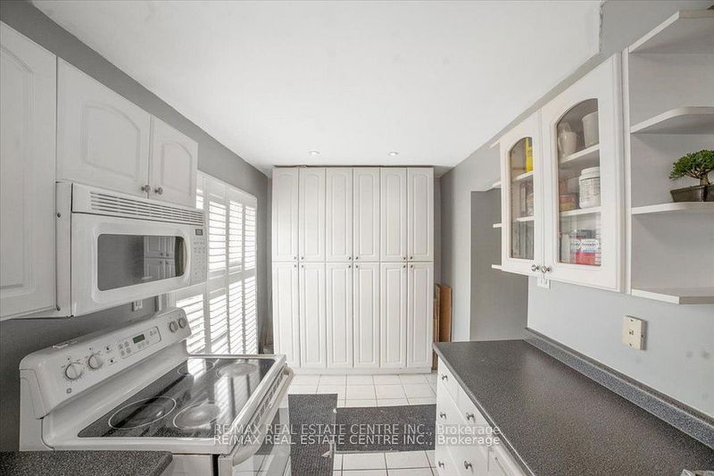  33 - 1020 Central Park Dr  Brampton, L6S 3L6 | Image 14