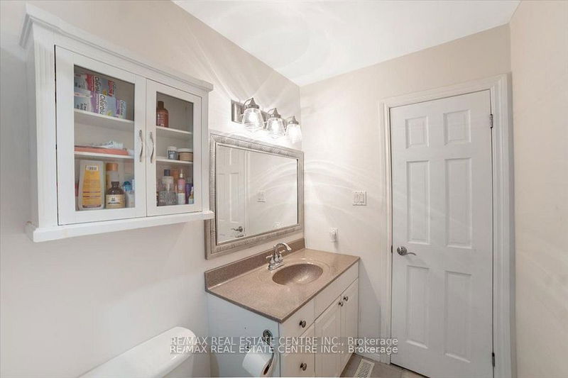  33 - 1020 Central Park Dr  Brampton, L6S 3L6 | Image 25