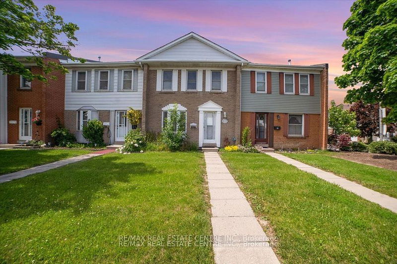  33 - 1020 Central Park Dr  Brampton, L6S 3L6 | Image 4