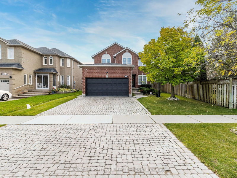 5312 Fallingbrook Dr  Mississauga, L5V 1P6 | Image 3