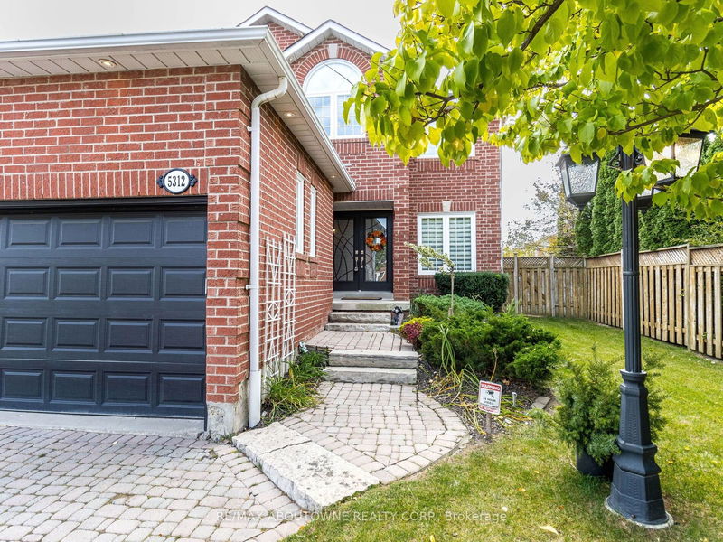 5312 Fallingbrook Dr  Mississauga, L5V 1P6 | Image 4