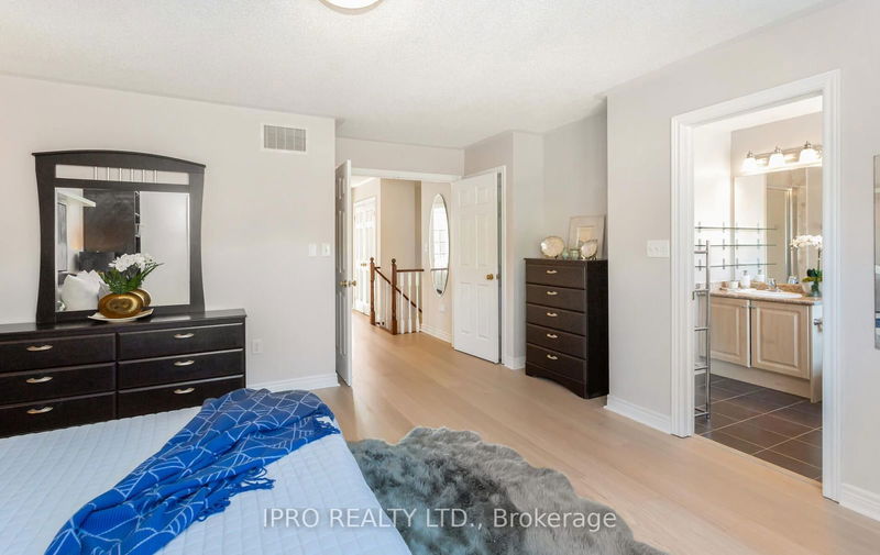 3027 Richview Blvd  Oakville, L6M 5C7 | Image 14