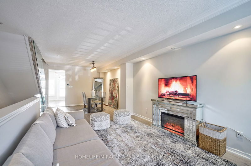  3 - 339 Dalesford Rd  Toronto, M8Y 1G8 | Image 32