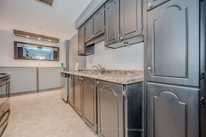  14 - 1548 Newlands Cres  Burlington, L7M 1V6 | Image 16