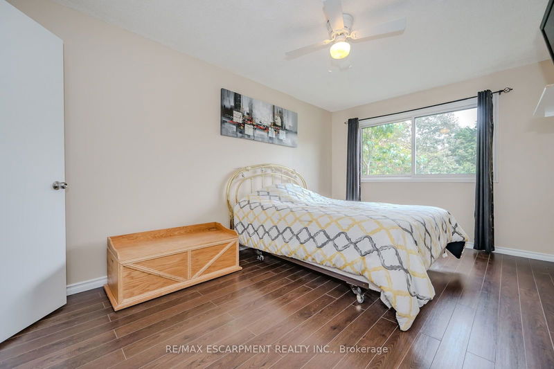  14 - 1548 Newlands Cres  Burlington, L7M 1V6 | Image 19