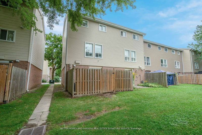 42 Ellis Dr  Brampton, L6T 4C4 | Image 30