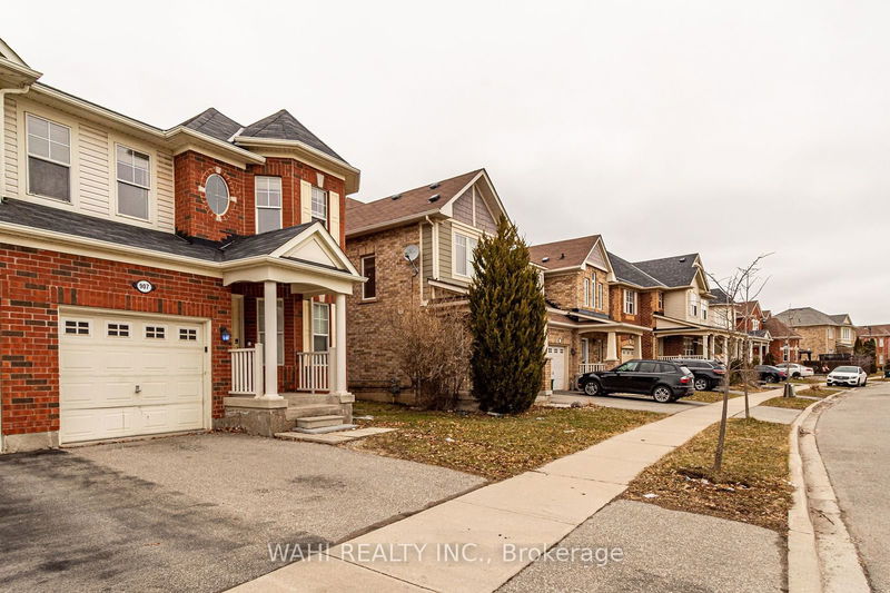 907 Zelinsky Cres  Milton, L9T 0L5 | Image 3