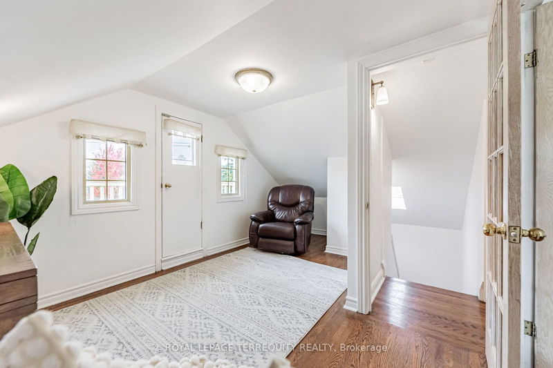 35 Joseph St  Toronto, M9N 2H9 | Image 22