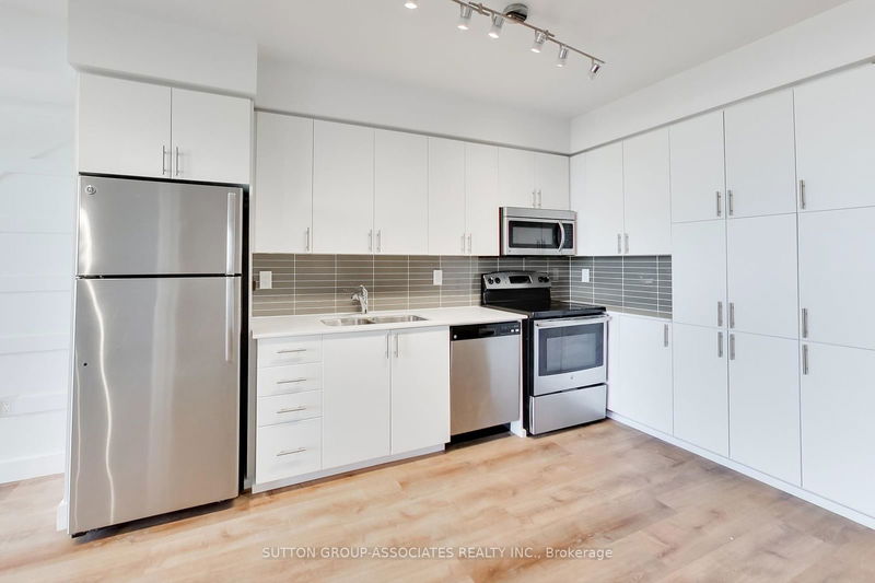  641 - 830 Lawrence Ave W Toronto, M6A 0A2 | Image 10