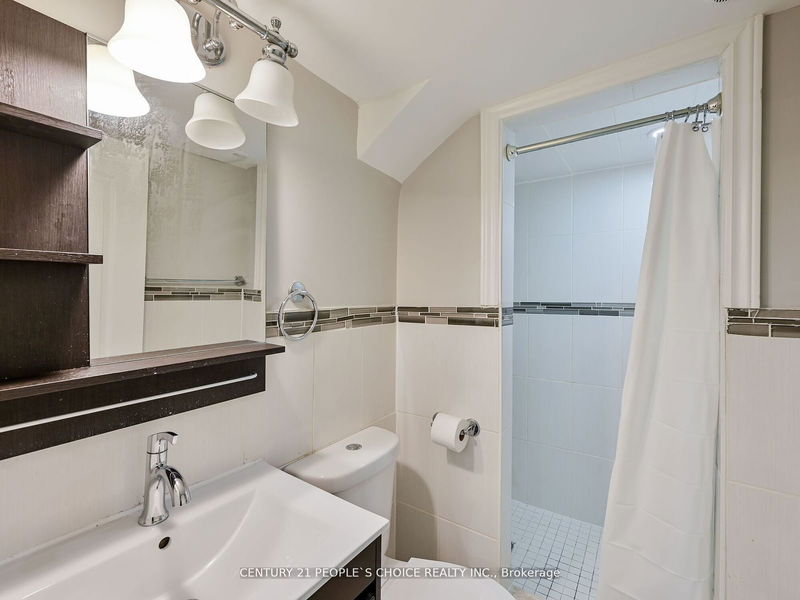 7269 Saint Barbara Blvd  Mississauga, L5W 0C1 | Image 32