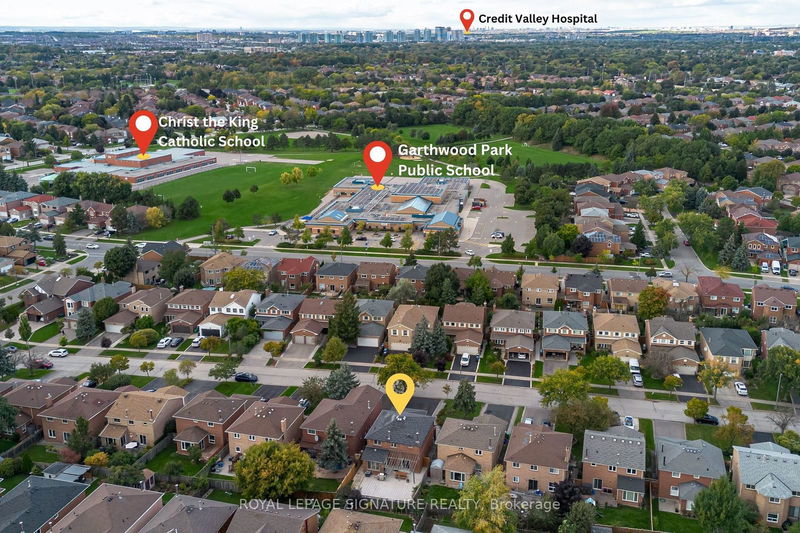 3242 Magwood Rd  Mississauga, L5L 5G6 | Image 2