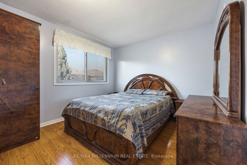 12 Mount Fuji Cres  Brampton, L6R 2L3 | Image 14