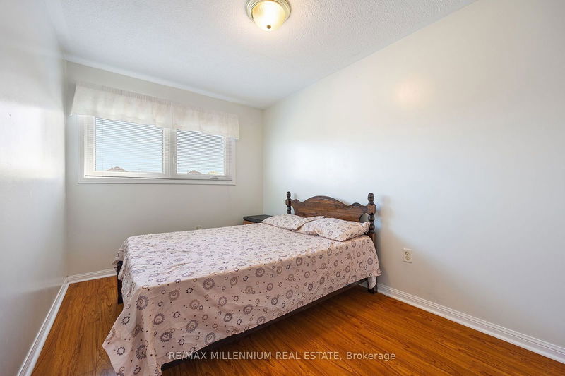 12 Mount Fuji Cres  Brampton, L6R 2L3 | Image 17