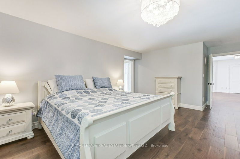 284 Lawson St  Oakville, L6J 1Z4 | Image 27