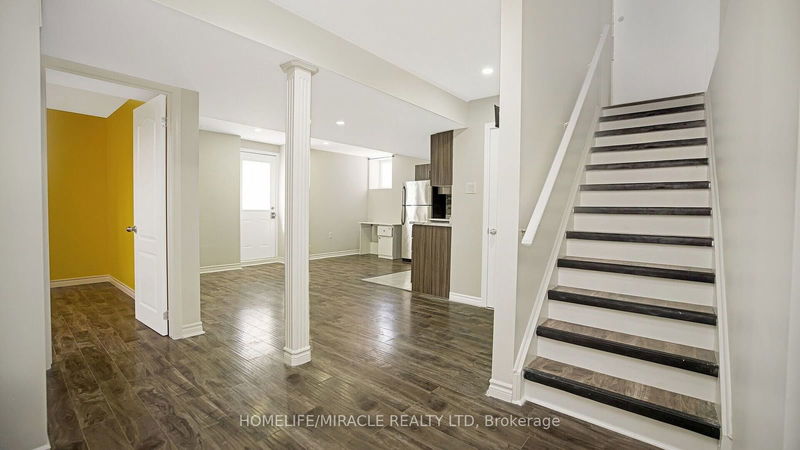 58 Masken Circ  Brampton, L7A 4K3 | Image 31