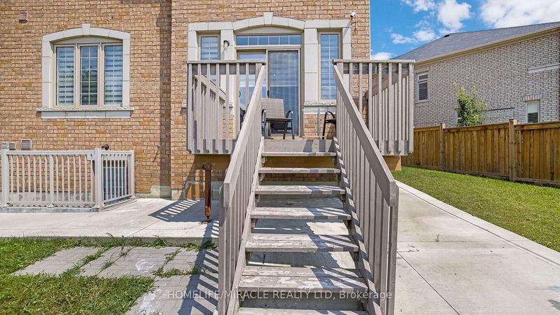 58 Masken Circ  Brampton, L7A 4K3 | Image 39