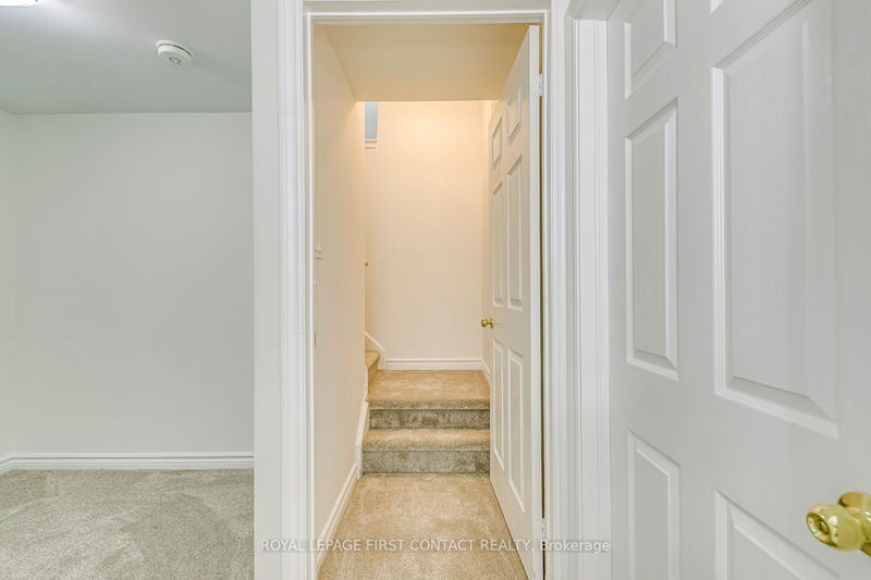  12 - 4275 Millcroft Park Dr  Burlington, L7M 4L9 | Image 32